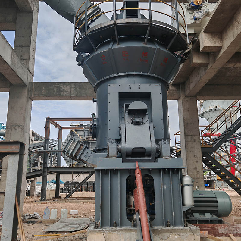 Broyeur vertical pour la fabrication de poudre fine de carbonate de calcium