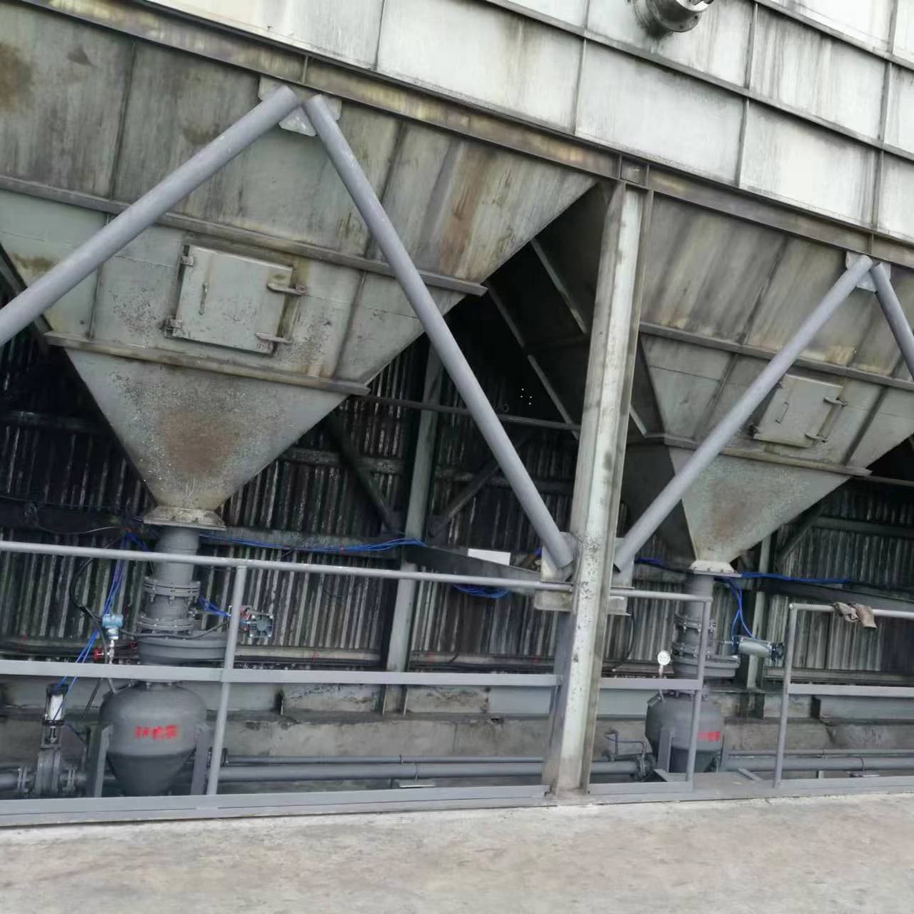 Pneumatic Conveying Bin Pump