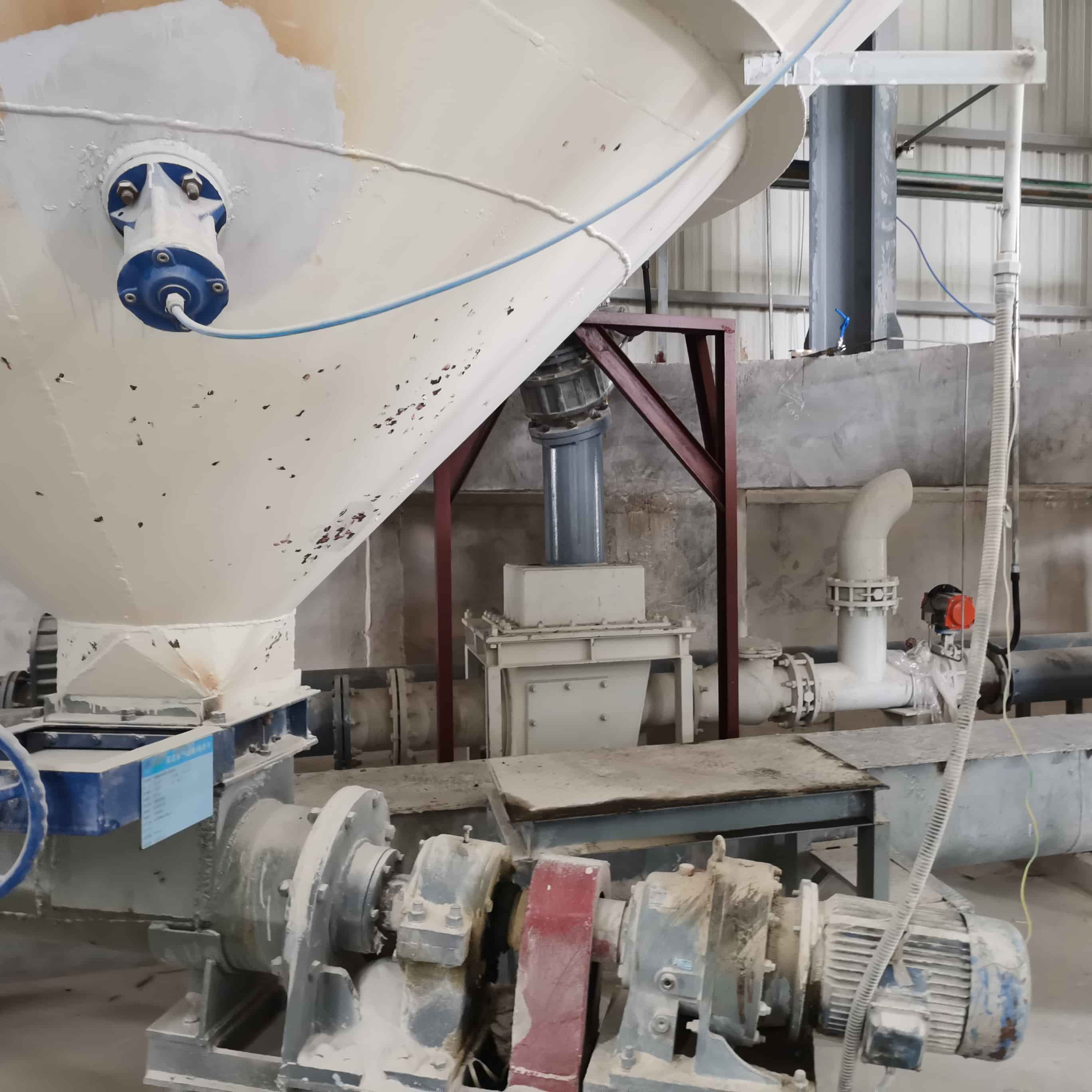 Cement powder venturi eductor pump