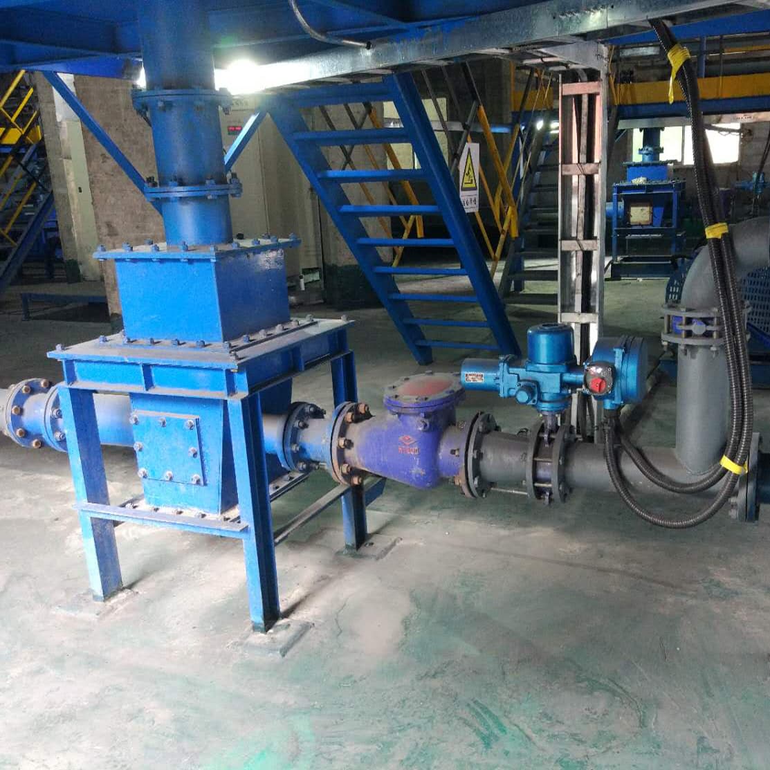 Pourquoi la pompe à jet pneumatique est-elle meilleure que le sas rotatif pour le transport de poudres ?